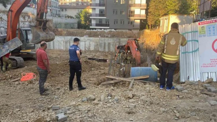 Şişli'de temeli kazılan inşaatta çökme meydana geldi: 2 yaralı