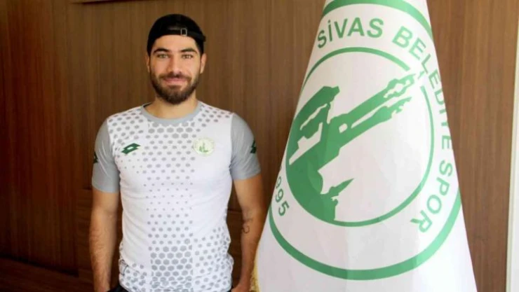 Sivas Belediyespor, Furkan Sağman'ın sözleşmesini uzattı