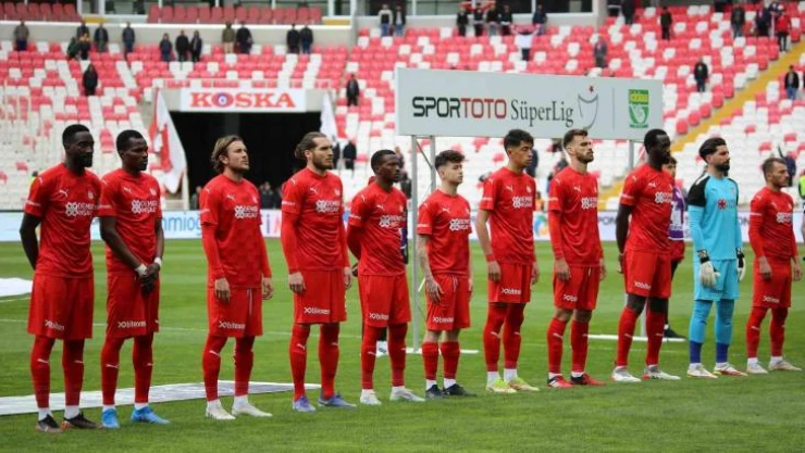 Sivasspor'da Alanya maçı öncesi 2 eksik bulunuyor