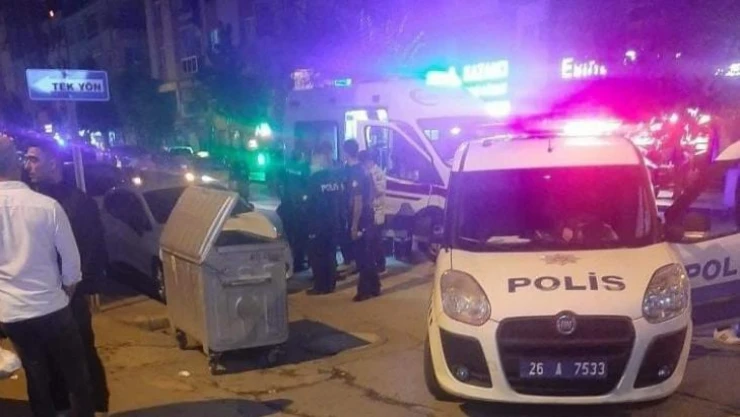 Sokak ortasında göğsünden bıçaklanan şahıs hayatını kaybetti