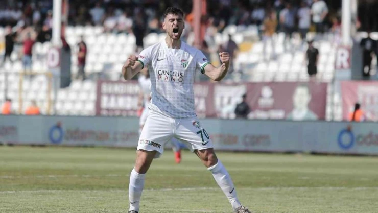 Spor Toto 1. Lig: Bandırmaspor: 2 - Bursaspor: 2 (İlk yarı sonucu)