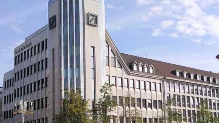 St. Petersburg Tahkim Mahkemesi, Deutsche Bank ve UniCredit'in varlıklarına el koyma kararı verdi