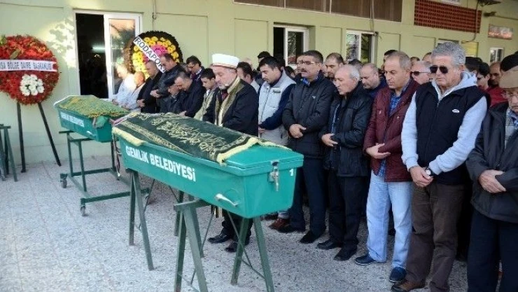 İntihar  Eden  Mit  Mensubu  ve  Öldürdüğü  Kızı  Toprağa  Verildi