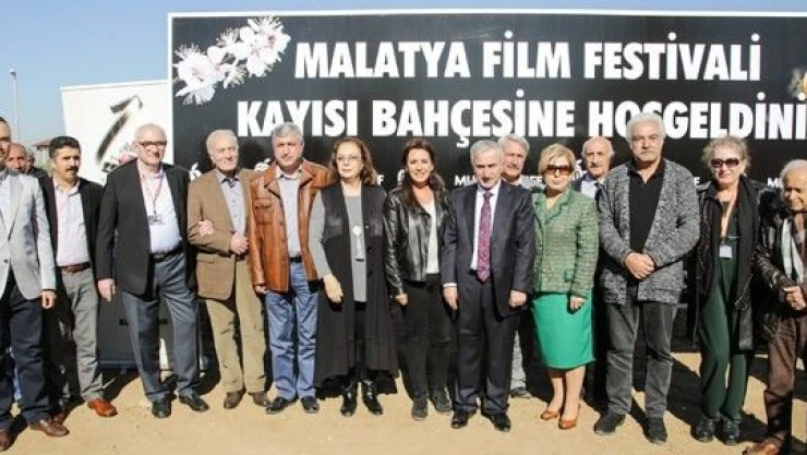 Malatya'da 'Kayısı Bahçesi' heyecanı!