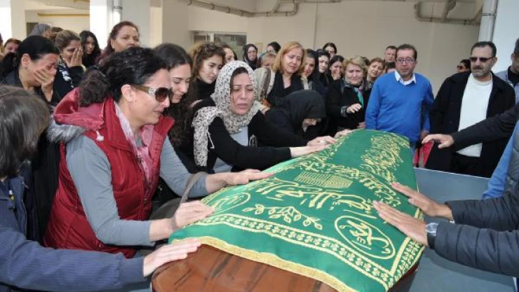 Romanya'daki faciada ölen Ayberk'in cenazesinde gözyaşı sel oldu