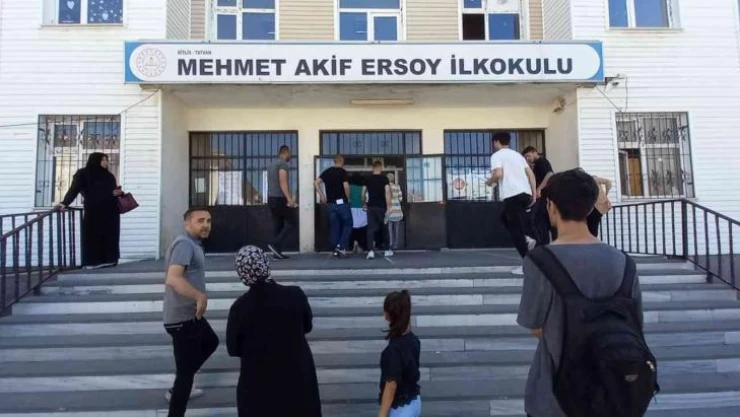 Tatvan'da öğrencilerin YKS heyecanı