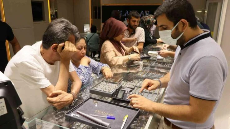 Tayvan gerilimi dövizden altına dönüşü etkiledi