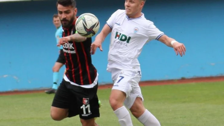 TFF 2. Lig: Pazarspor: 0 - Uşak Spor: 0