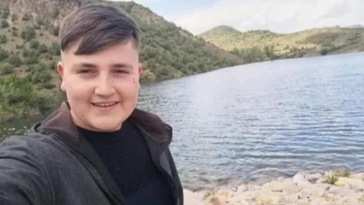 Traktör kazasında yaralanan 18 yaşındaki genç hayatını kaybetti