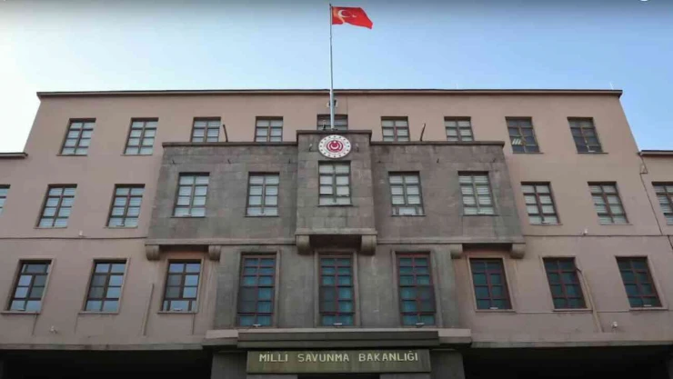 TSK'dan ihracı istenen teğmenlerin dosyasında sicil amirleri kanaati değişti