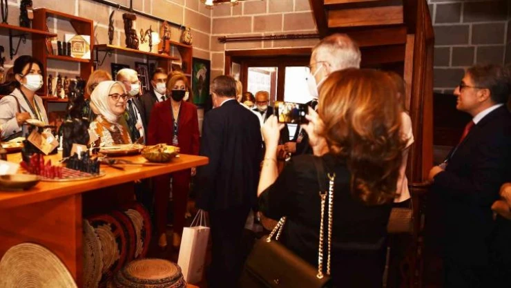 Türkiye'nin Afrika büyükelçilerinden Afrika Evi'ne ziyaret