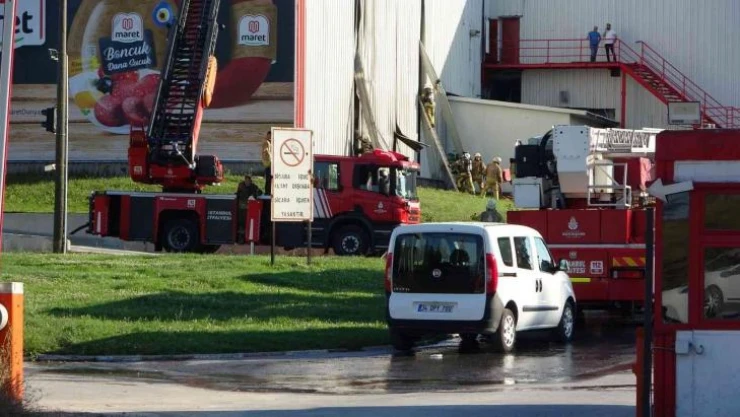 Tuzla'da fabrikanın soğuk hava deposunda yangın