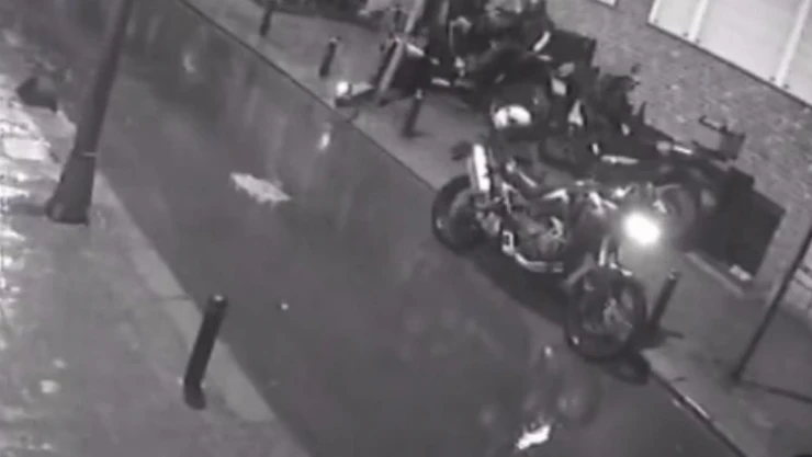 Ünlü şarkıcı Fedon'un yeğenine hırsızlık şoku: 350 bin liralık motosikleti çalındı