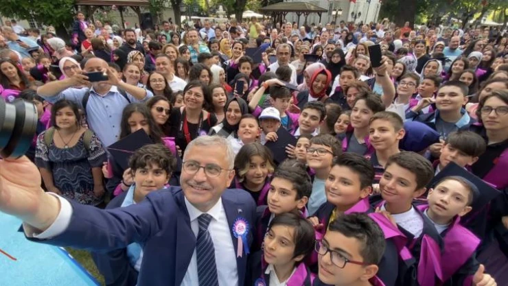 Üsküdar'da Çocuk Üniversitesi mezuniyet coşkusu yaşandı