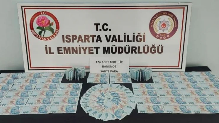 Üzerinde 12 bin 400 TL sahte para ile yakalandı