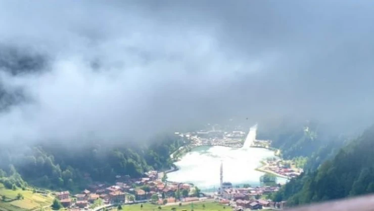 Uzungöl'de bulutların dansı