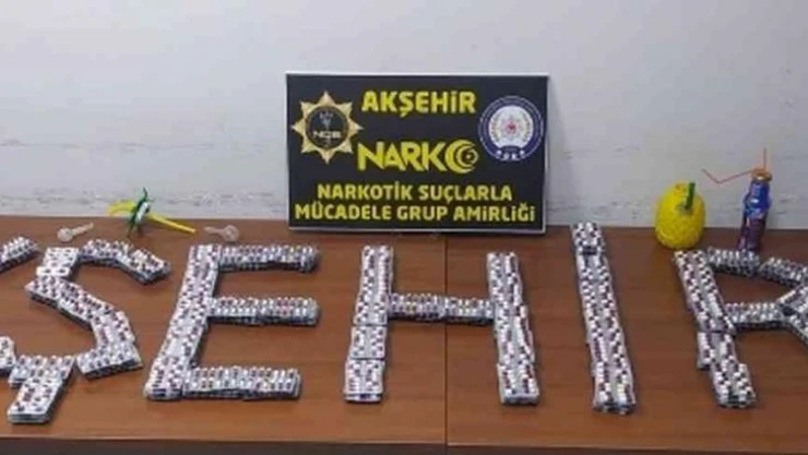 Valizden 6 bin adet uyuşturucu hap çıktı