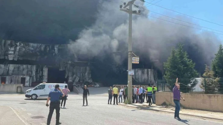 Yangının boyutu havadan çekilen görüntülere yansıdı