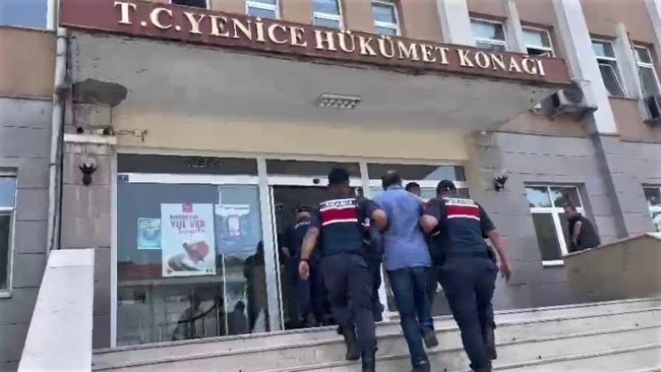 Yaşlı kadını dolandıran sahte jandarma tutuklandı