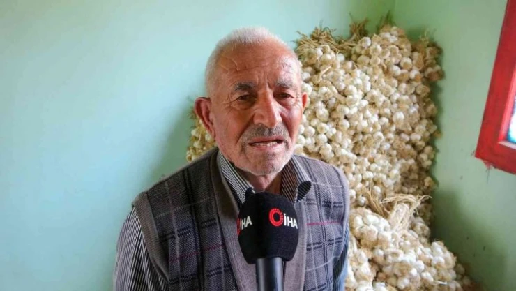 Zabıtanın tartısını aldığı seyyar satıcı konuştu: 'Görevini yapan memur da emir kulu'