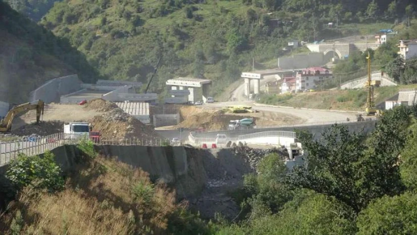 Türkiye'nin en maliyetli şehir içi yolunun yapımı sürüyor